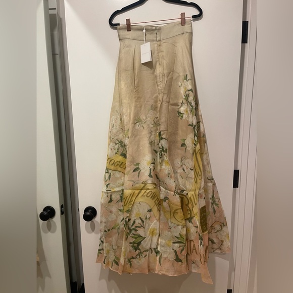 Zimmerman two piece set. Top size 2 and bottom size 0 - Picture 5 of 7